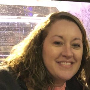 Meet your Posher, Suzanne